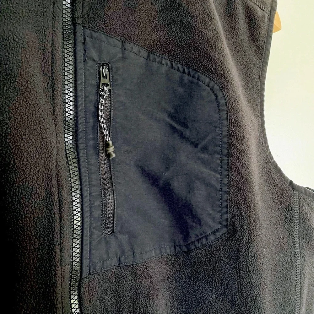 Lands' End Men’s Black Fleece Vest Stand-Up Collar Nylon Chest Pocket Size M